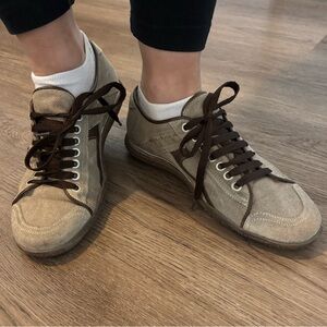 Exton women’s Italian Leather and Canvas Lace up Sneakers Tennis shoes.